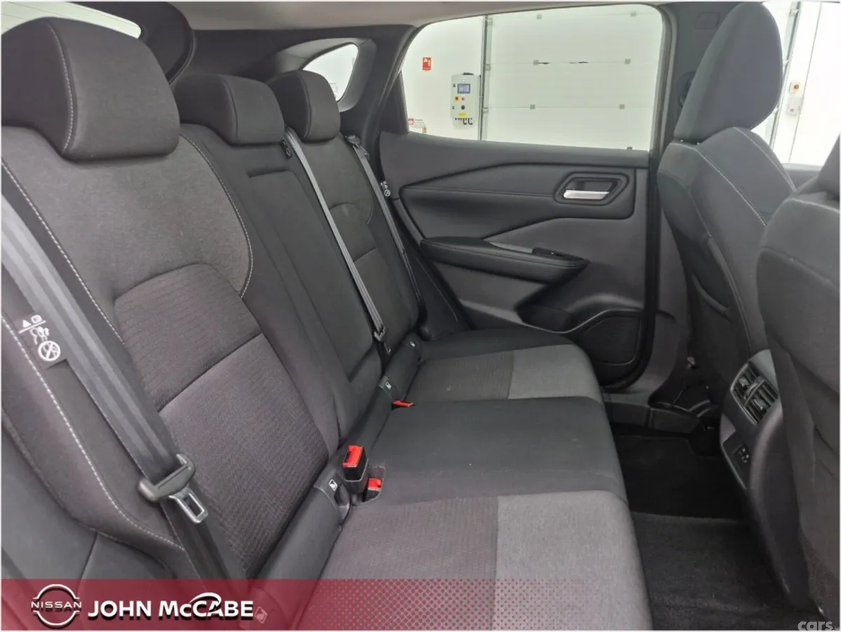 Nissan Qashqai MPV, Petrol, 2024, Grey