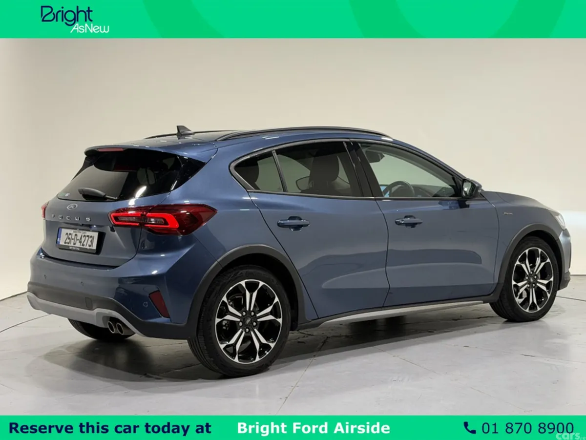 Ford Focus Hatchback, Petrol Hybrid, 2025, Blue
