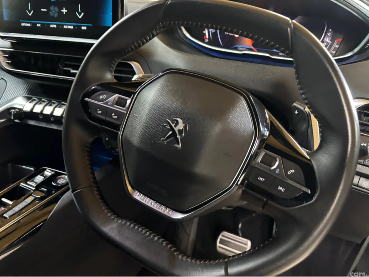 Peugeot 5008 MPV, Diesel, 2024, Brown
