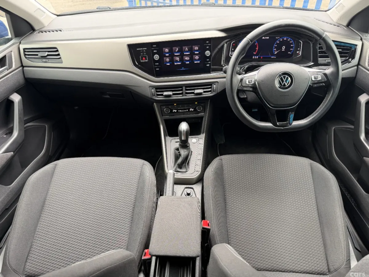 Volkswagen Polo Hatchback, Petrol, 2021, Blue