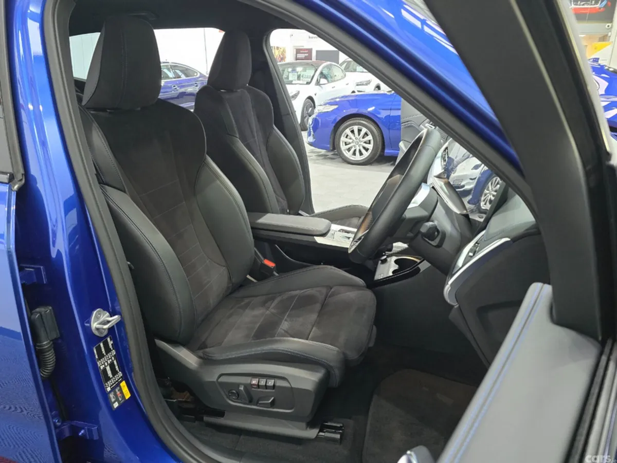 BMW iX1 SUV, Electric, 2023, Blue