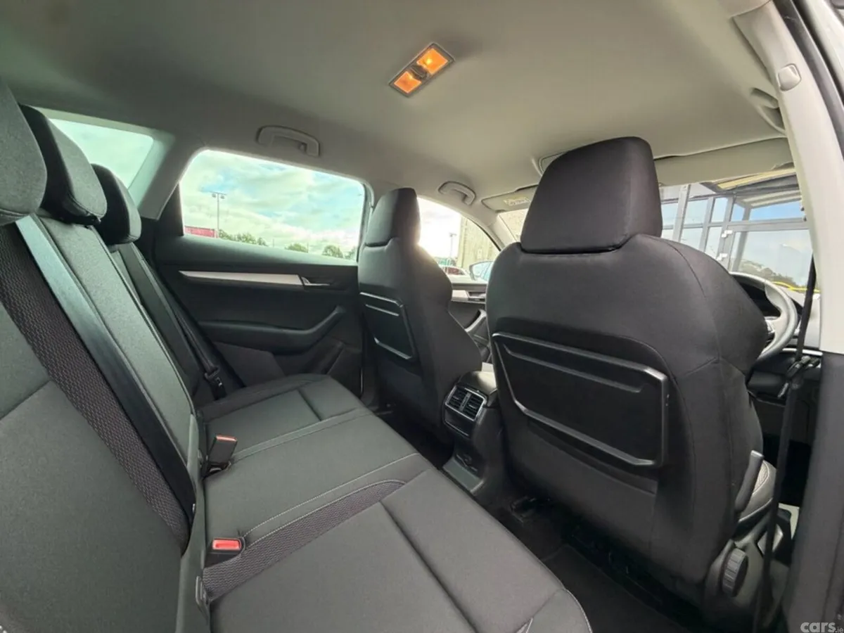 Skoda Karoq SUV, Diesel, 2022, White