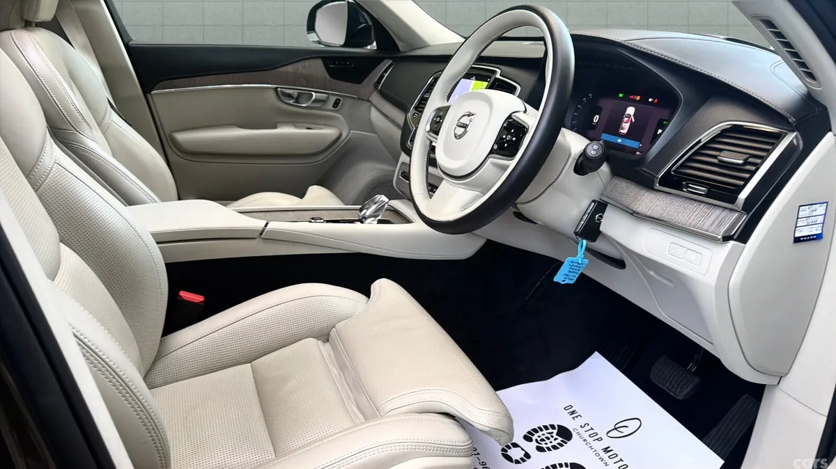 Volvo XC90 SUV, Petrol Plug-in Hybrid, 2024, Grey