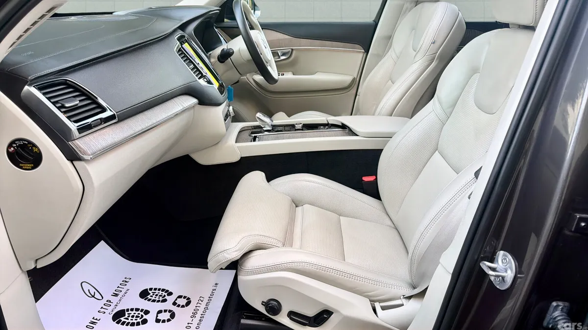 Volvo XC90 SUV, Petrol Plug-in Hybrid, 2024, Grey