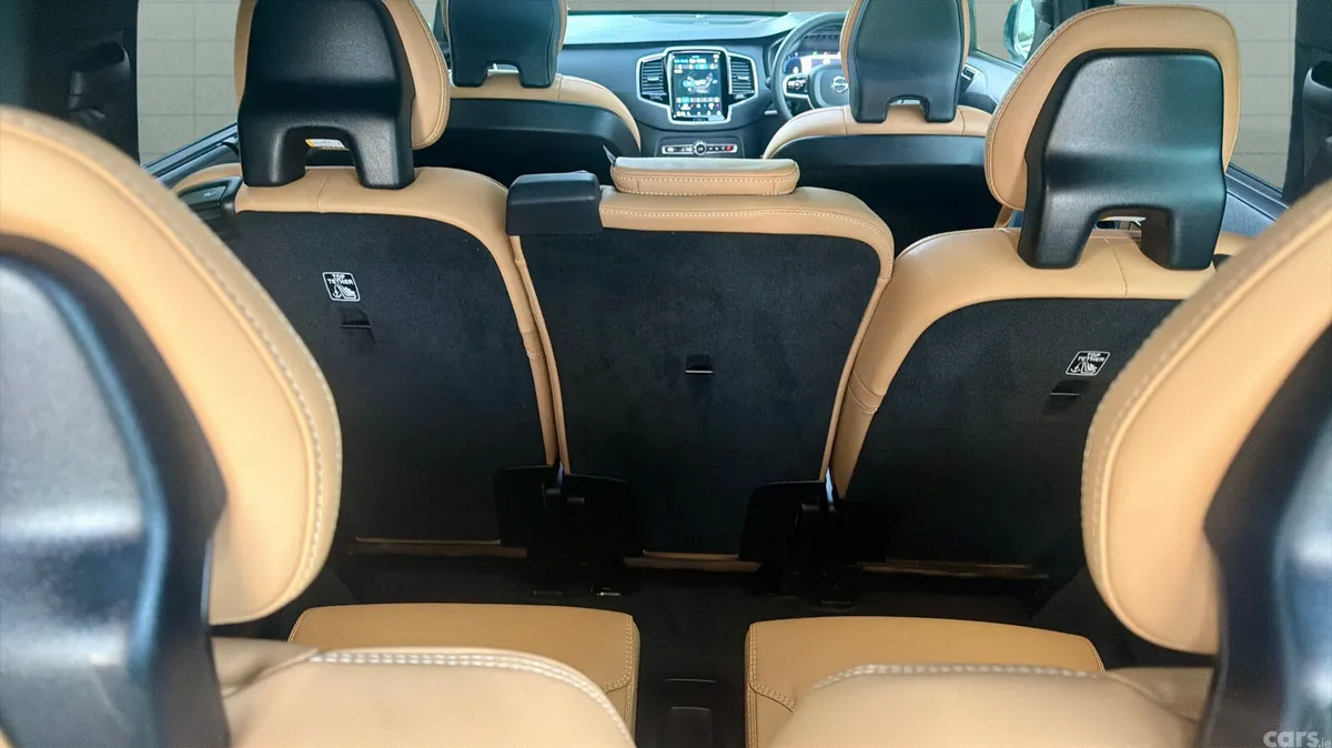 Volvo XC90 SUV, Petrol Plug-in Hybrid, 2024, Gold