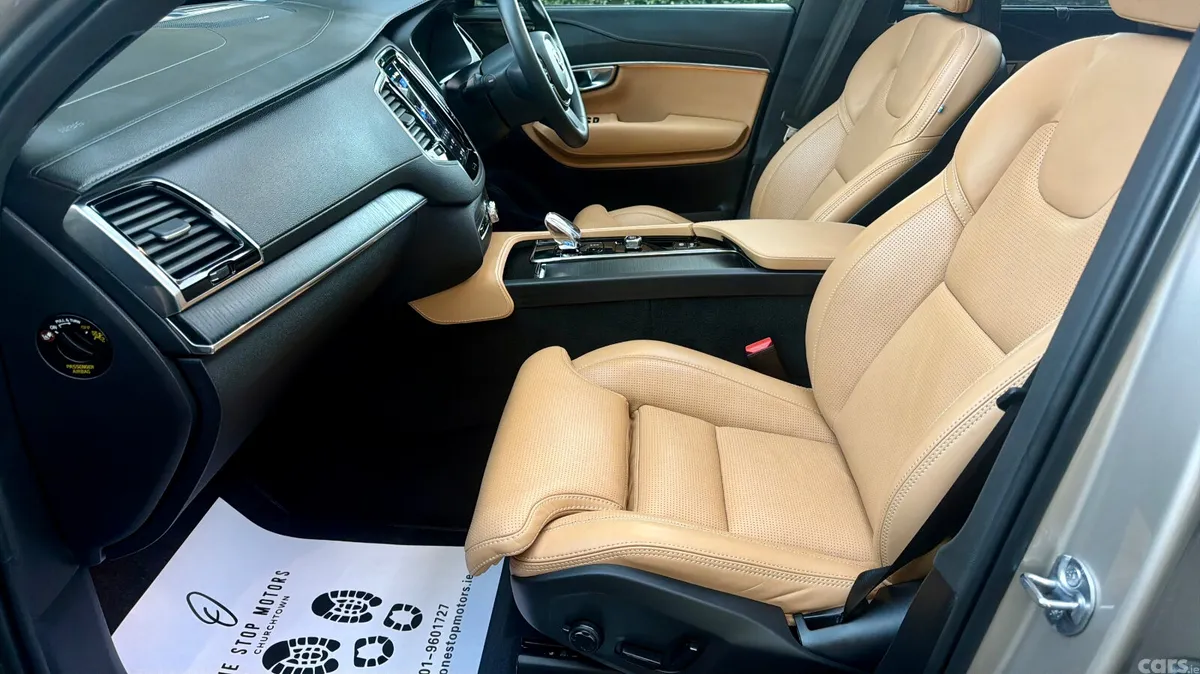 Volvo XC90 SUV, Petrol Plug-in Hybrid, 2024, Gold