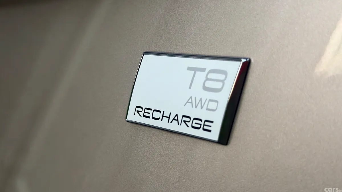 Volvo XC90 SUV, Petrol Plug-in Hybrid, 2024, Gold