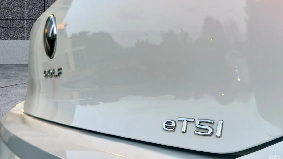 Volkswagen Golf Hatchback, Petrol Hybrid, 2021, White
