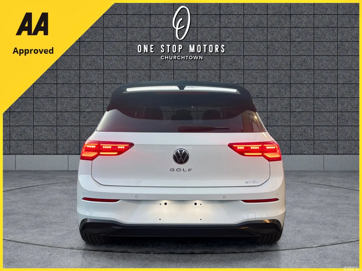 Volkswagen Golf Hatchback, Petrol Hybrid, 2021, White