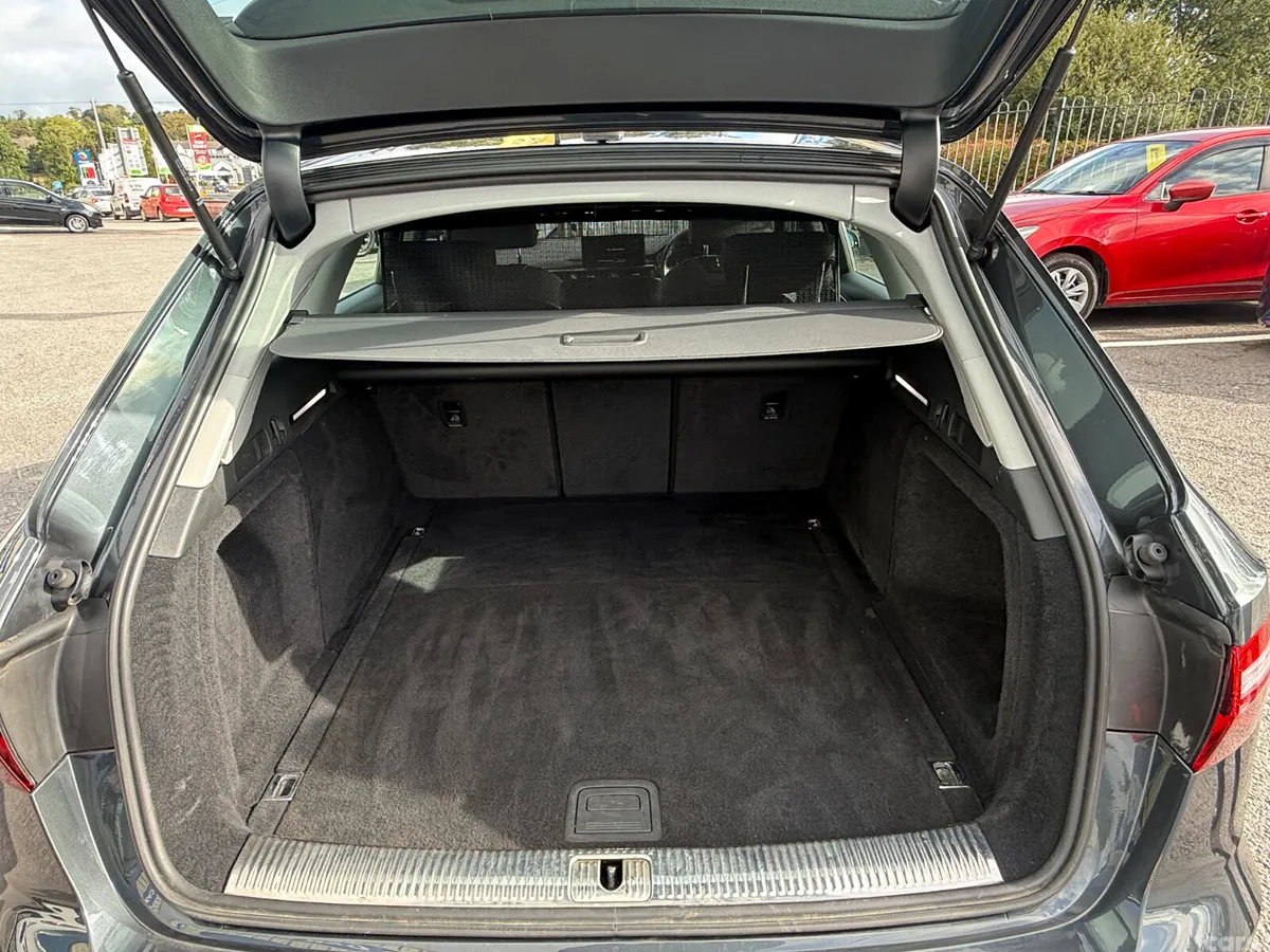 Audi A4 Estate, Diesel, 2022, Grey