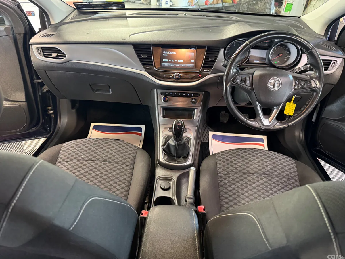 Vauxhall Astra Hatchback, Petrol, 2019, Blue