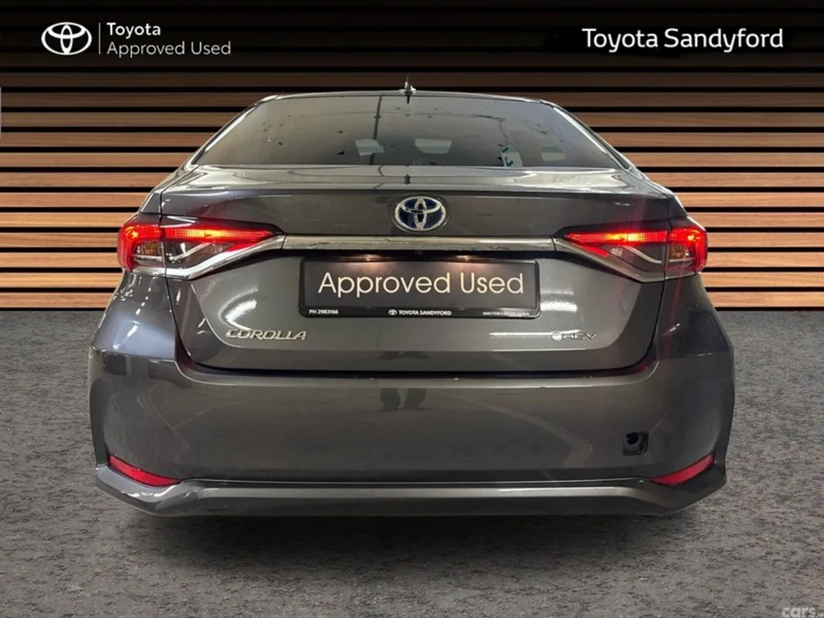 Toyota Corolla Saloon, Petrol Hybrid, 2026, Grey