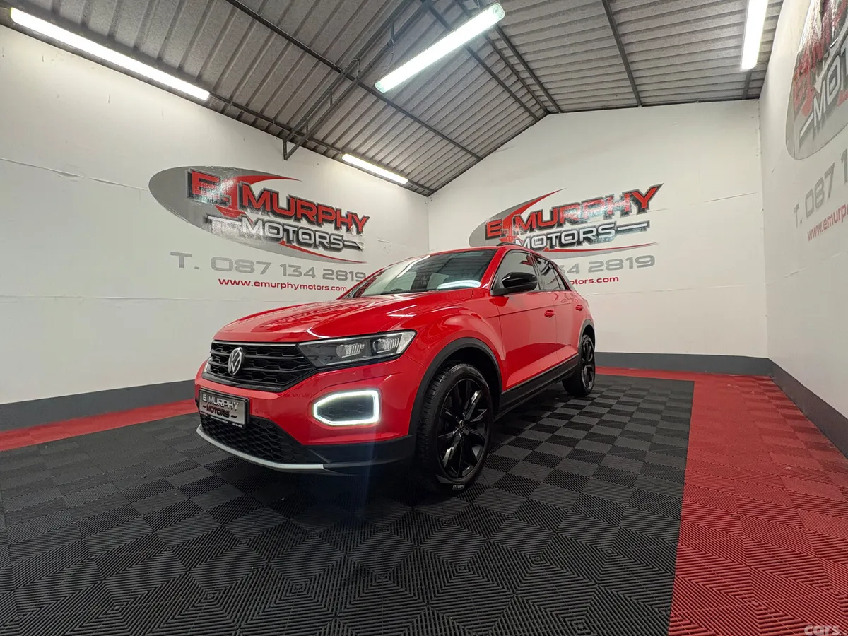 Volkswagen T-Roc SUV, Diesel, 2022, Red
