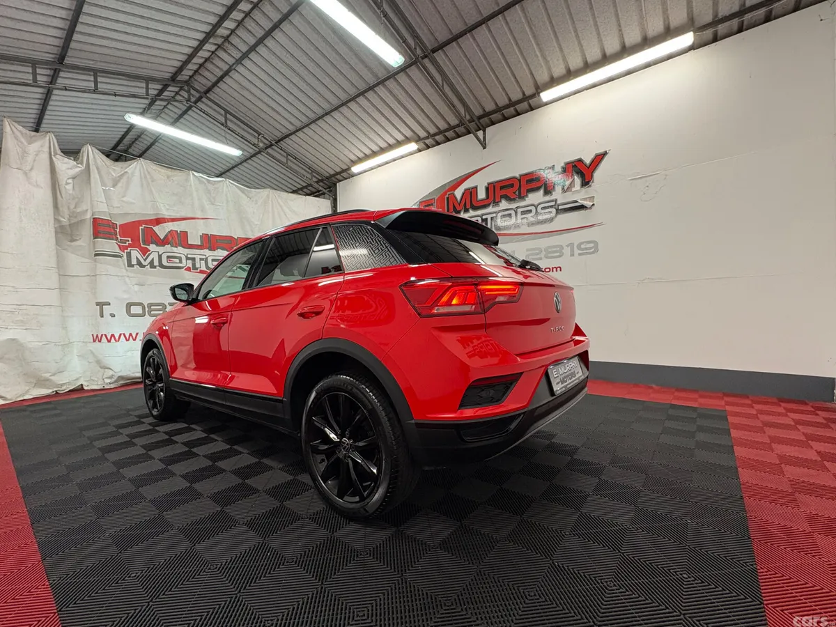 Volkswagen T-Roc SUV, Diesel, 2022, Red