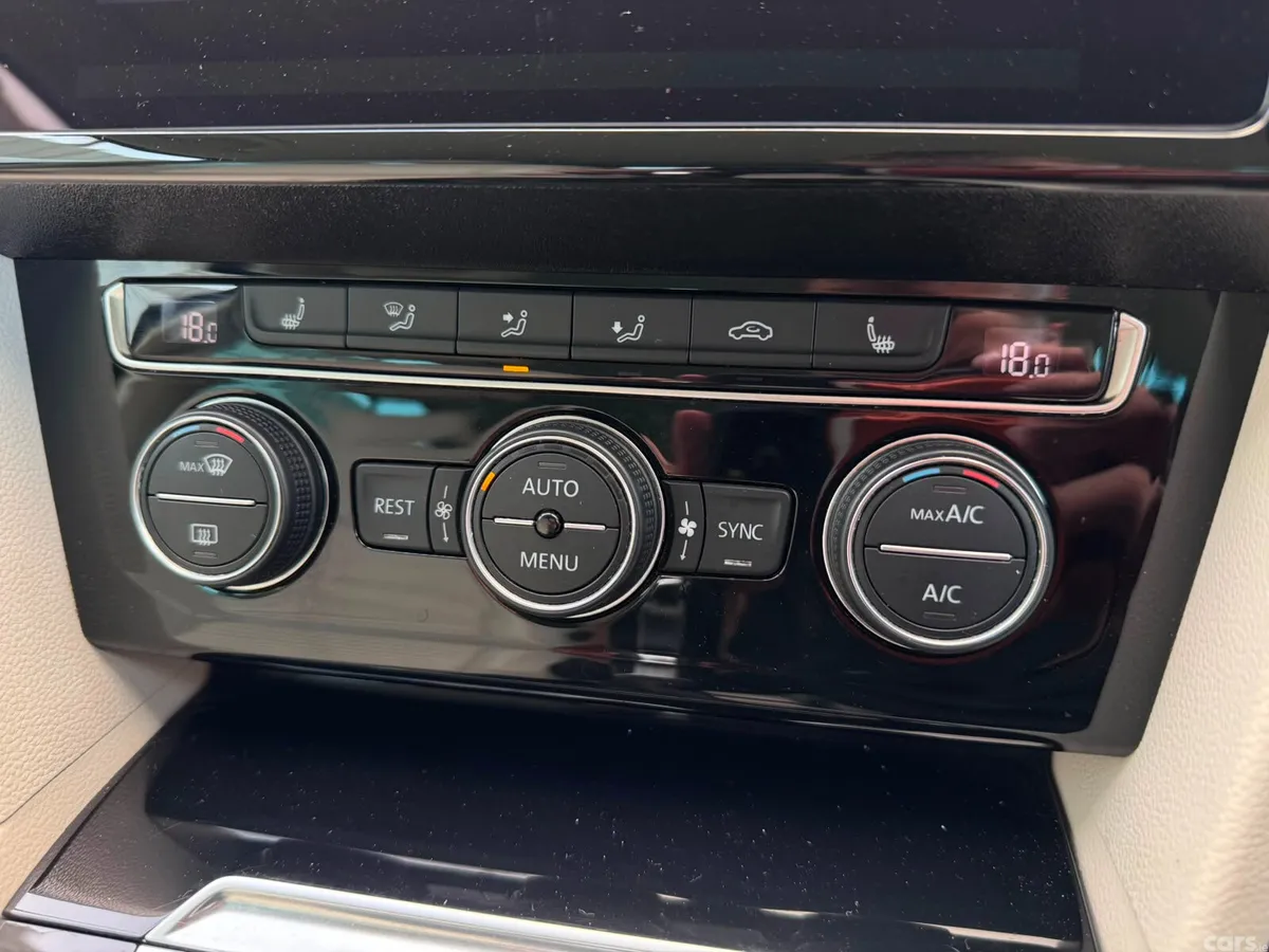 Volkswagen Passat Estate, Diesel, 2018, Black