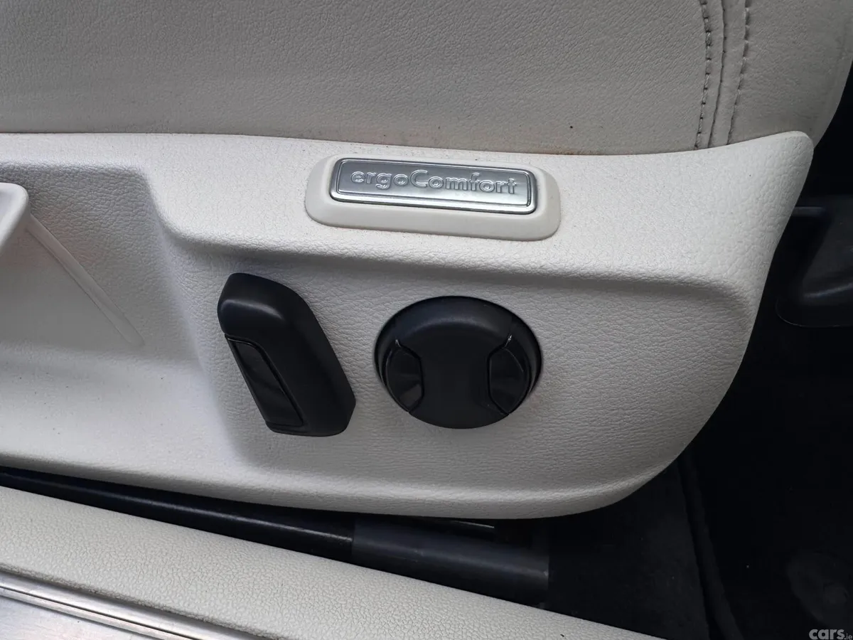 Volkswagen Passat Estate, Diesel, 2018, Black