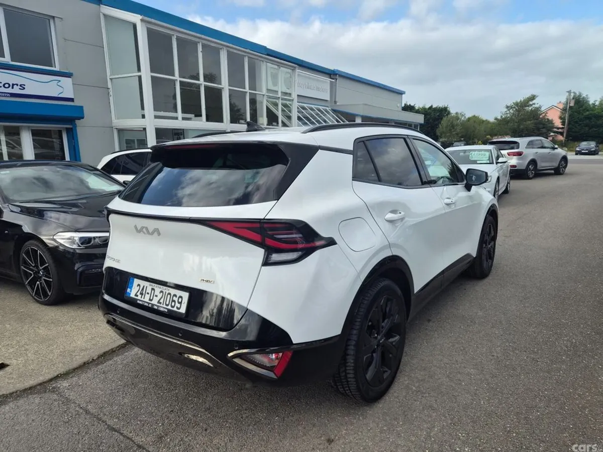 Kia Sportage MPV, Petrol Plug-in Hybrid, 2024, White