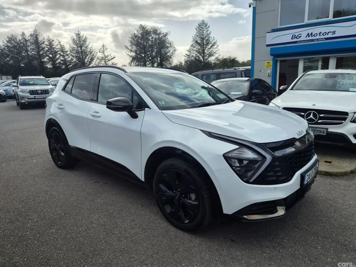 Kia Sportage MPV, Petrol Plug-in Hybrid, 2024, White