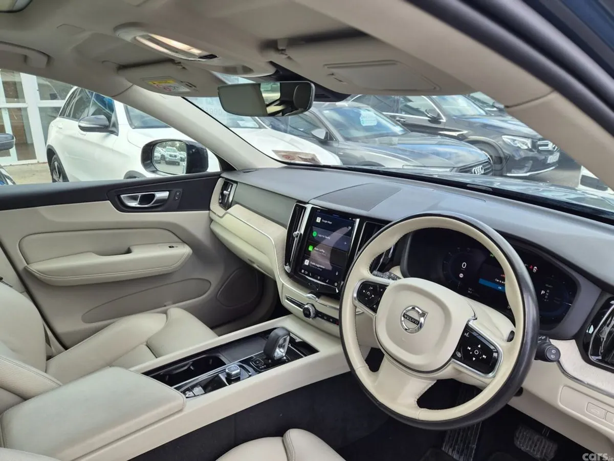 Volvo XC60 Estate, Petrol Plug-in Hybrid, 2023, Blue