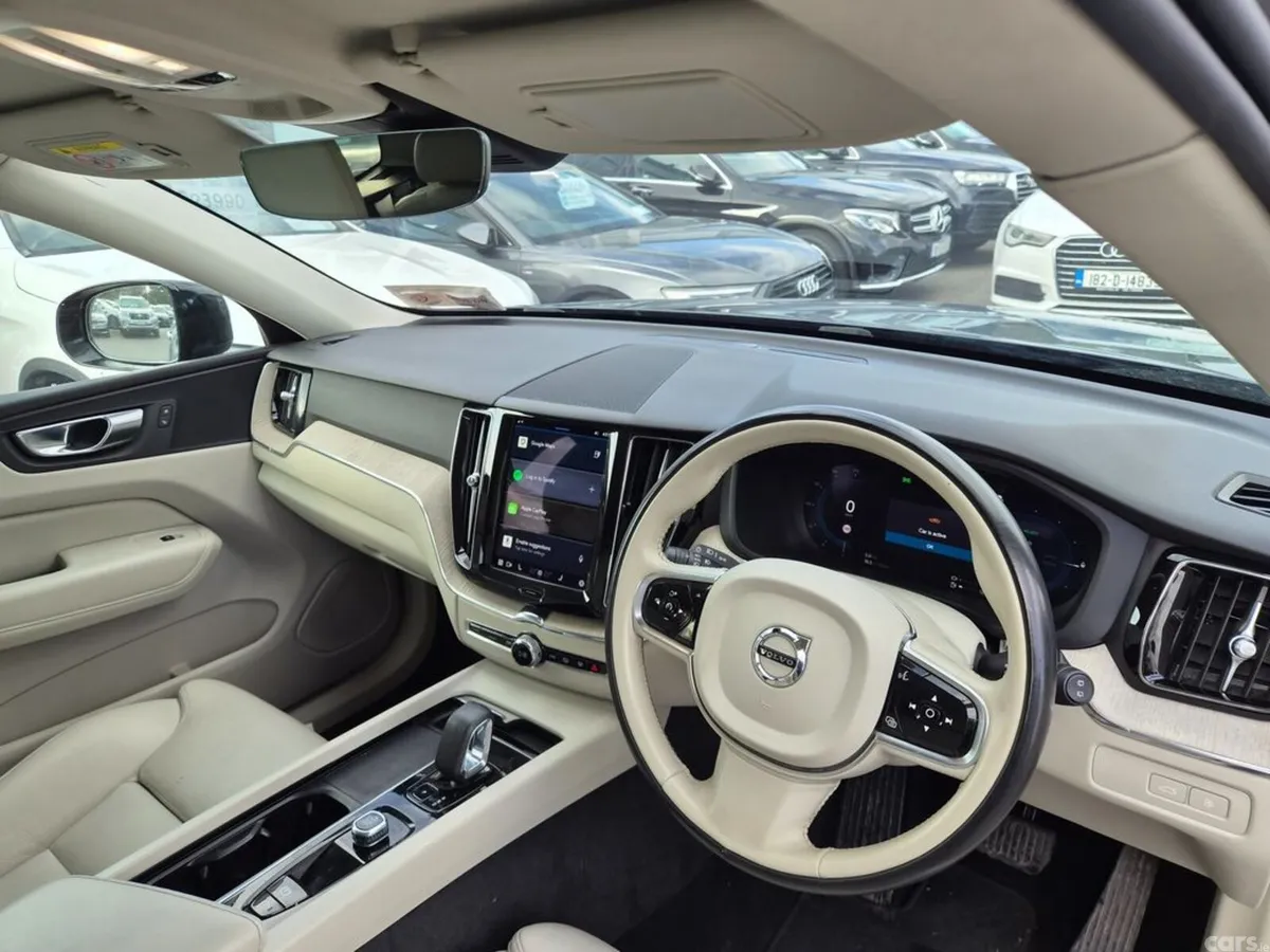 Volvo XC60 Estate, Petrol Plug-in Hybrid, 2023, Blue