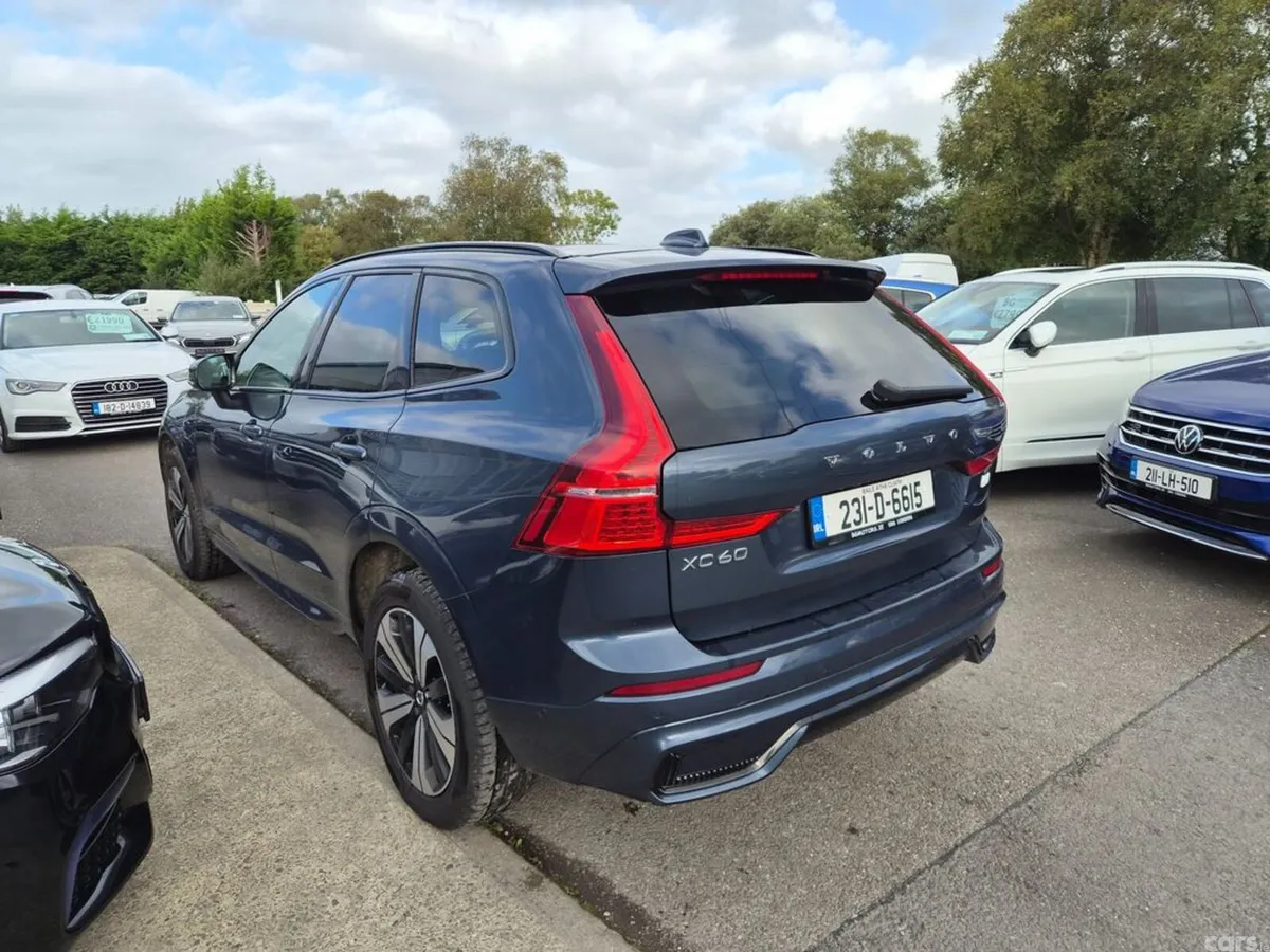 Volvo XC60 Estate, Petrol Plug-in Hybrid, 2023, Blue