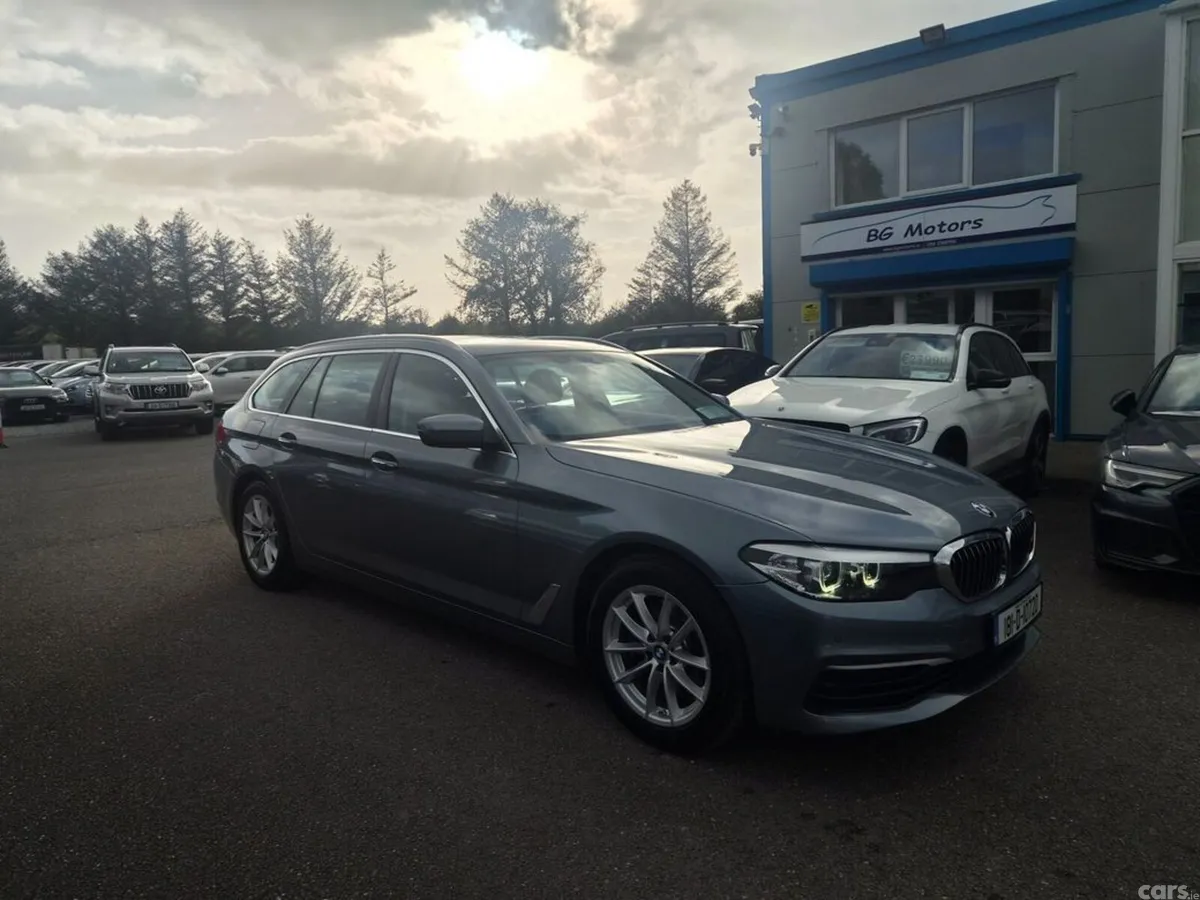 BMW 5-Series Estate, Diesel, 2018, Grey