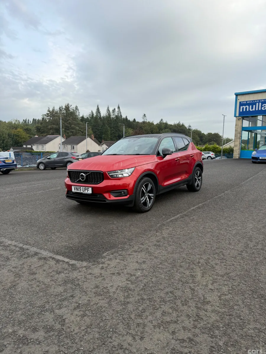 Volvo XC40 SUV, Diesel, 2019, Red