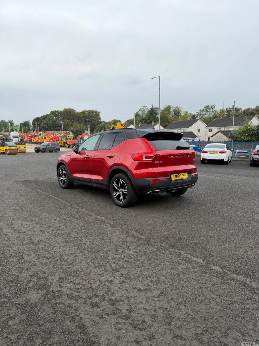 Volvo XC40 SUV, Diesel, 2019, Red
