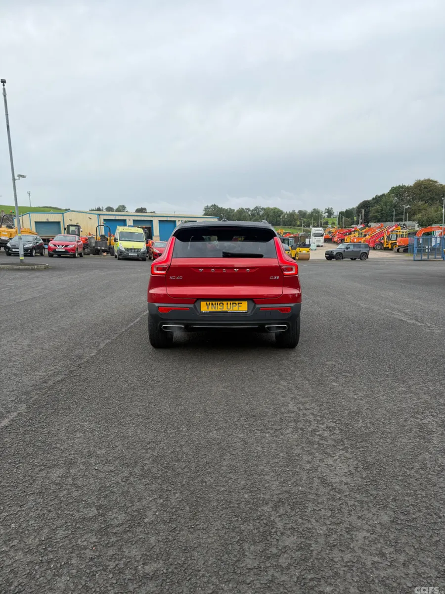 Volvo XC40 SUV, Diesel, 2019, Red