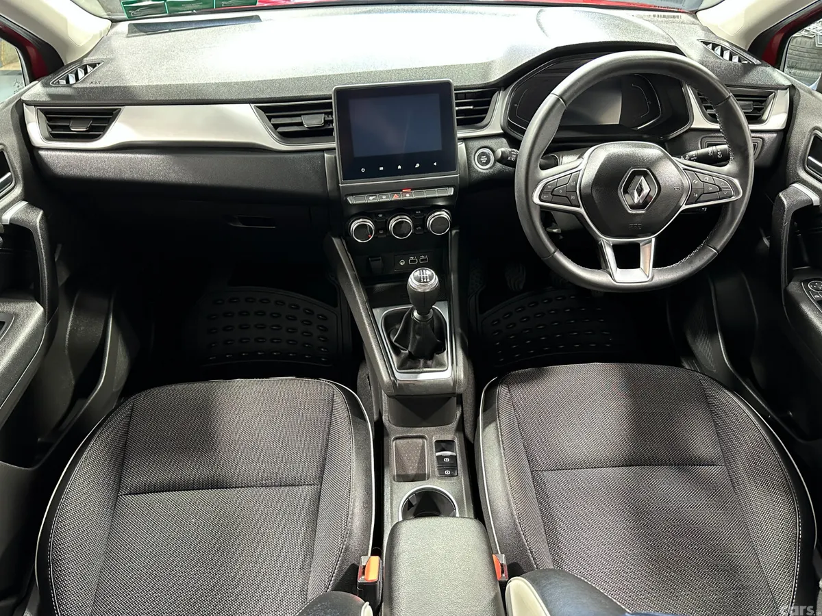 Renault Captur Hatchback, Petrol, 2024, Red
