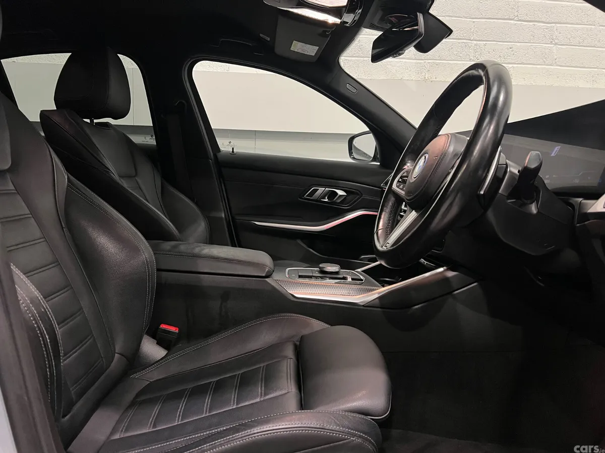 BMW 3-Series Saloon, Petrol Plug-in Hybrid, 2023, Grey