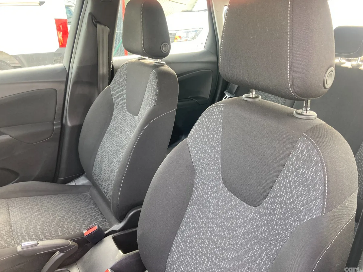 Opel Crossland SUV, Diesel, 2022, White