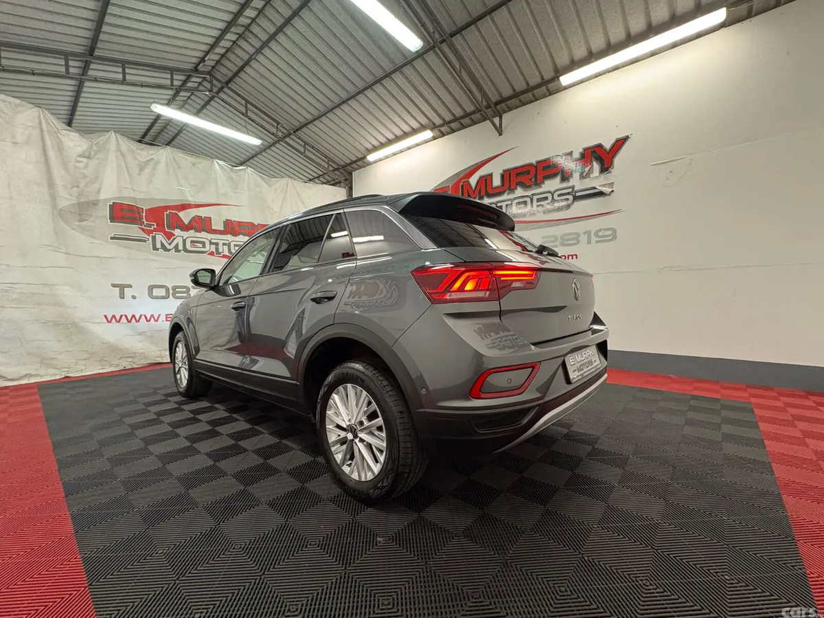 Volkswagen T-Roc SUV, Petrol, 2023, Grey
