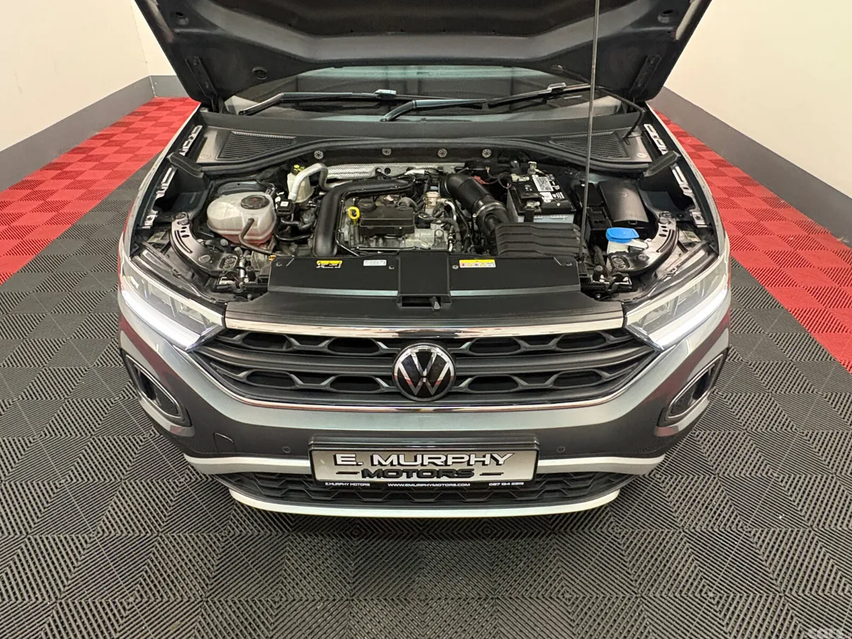 Volkswagen T-Roc SUV, Petrol, 2023, Grey