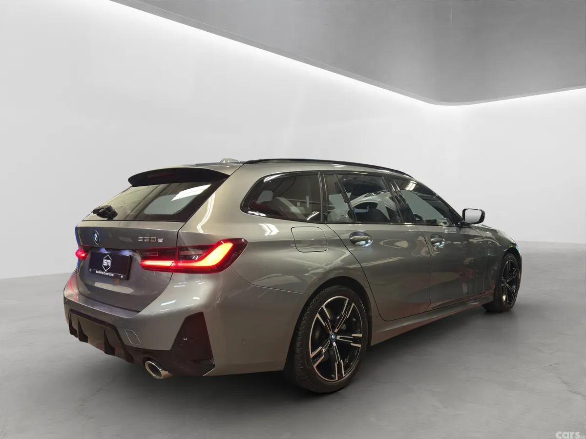 BMW 3-Series Estate, Petrol Plug-in Hybrid, 2023, Grey