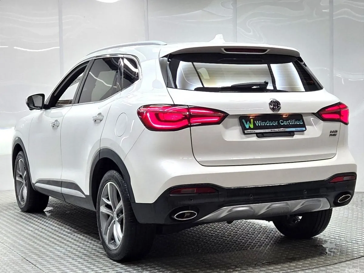 MG HS Hatchback, Petrol Plug-in Hybrid, 2022, White