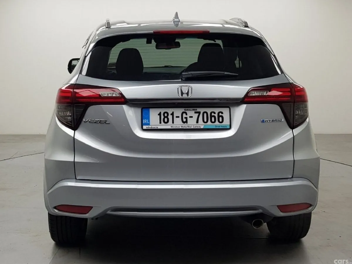 Honda Vezel SUV, Petrol Hybrid, 2018, Silver
