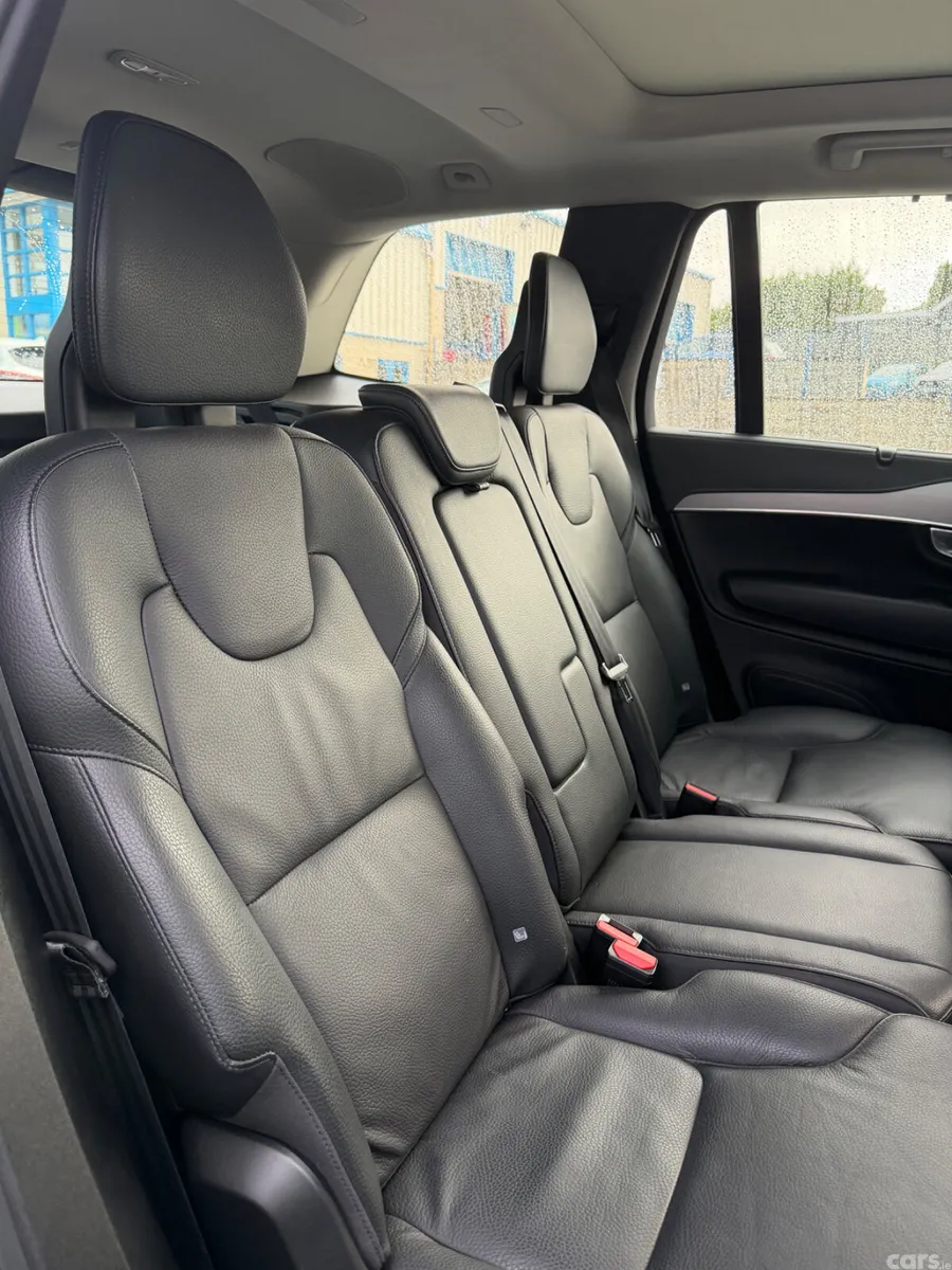 Volvo XC90 SUV, Diesel Hybrid, 2023, Silver
