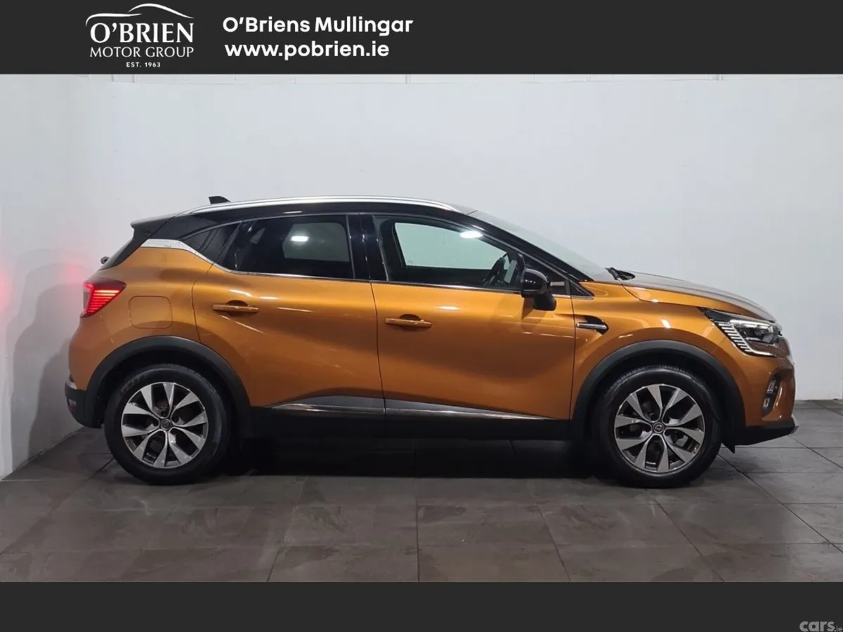 Renault Captur Hatchback, Diesel, 2021, Orange