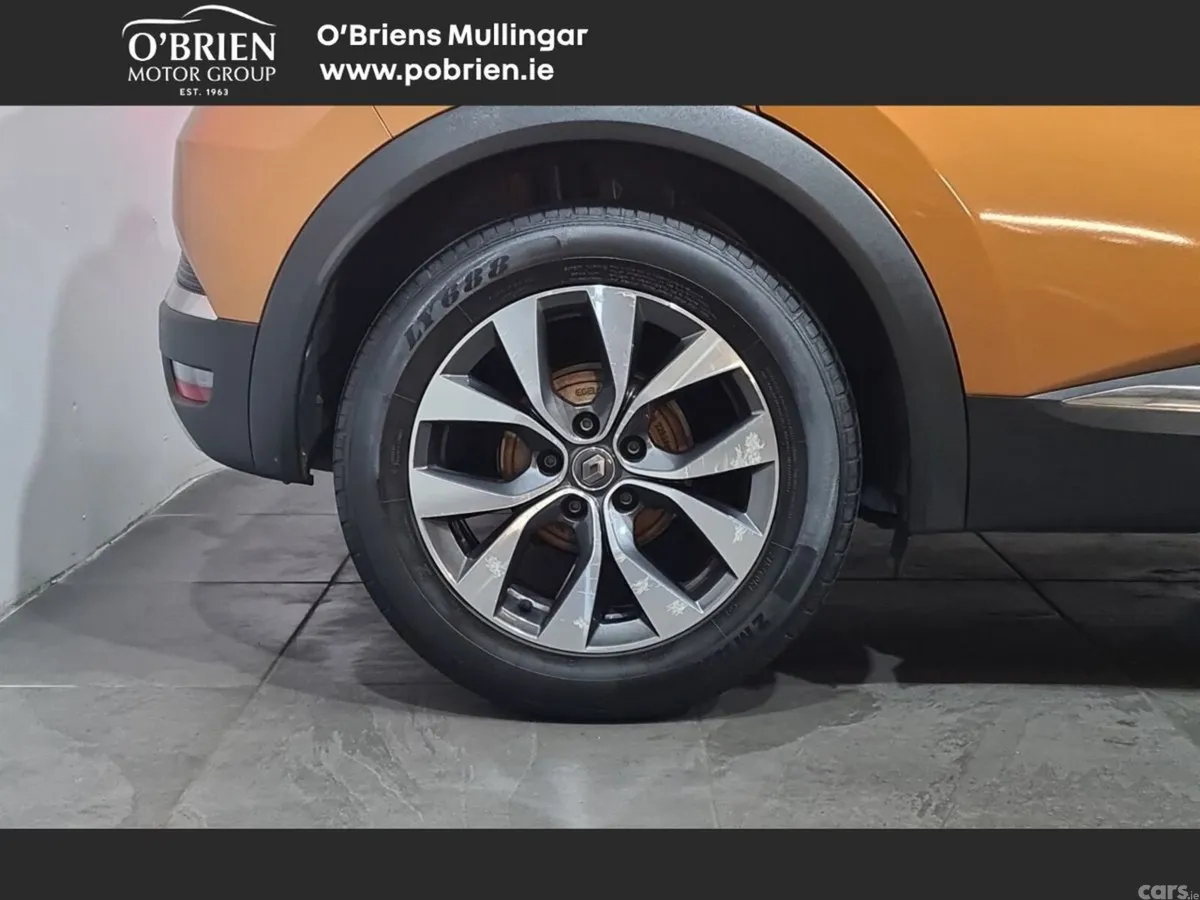Renault Captur Hatchback, Diesel, 2021, Orange