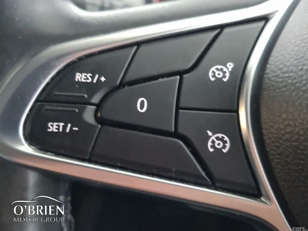 Renault Captur Hatchback, Diesel, 2021, Orange