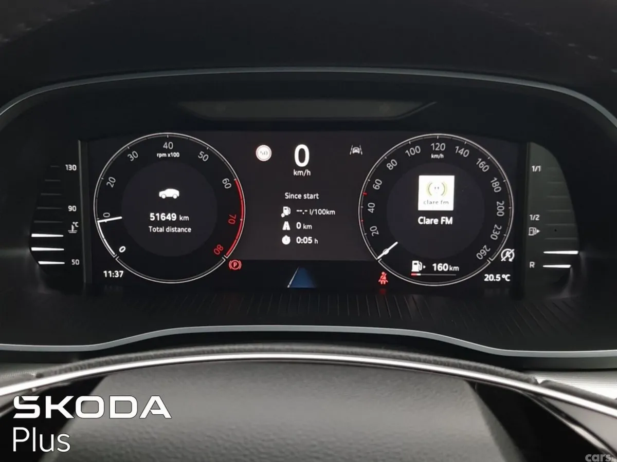 Skoda Octavia Saloon, Petrol, 2024, Silver