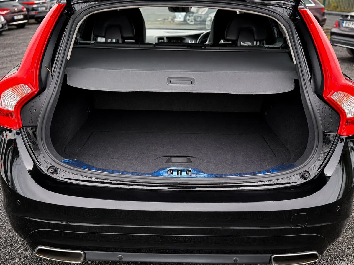 Volvo V60 Estate, Diesel, 2016, Black