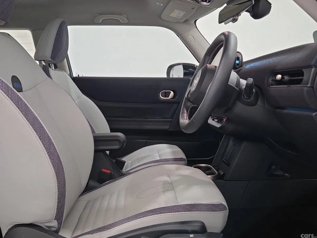 Mini Cooper Hatchback, Petrol, 2024, White