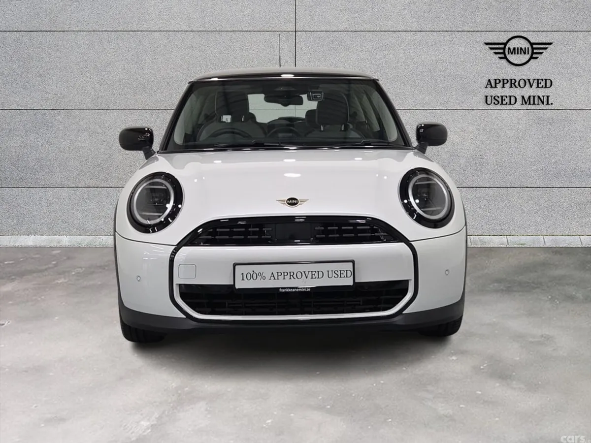 Mini Cooper Hatchback, Petrol, 2024, White