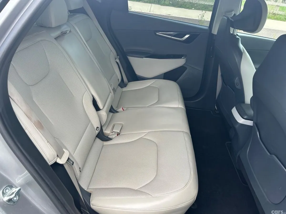Kia EV6 Hatchback, Electric, 2023, Grey