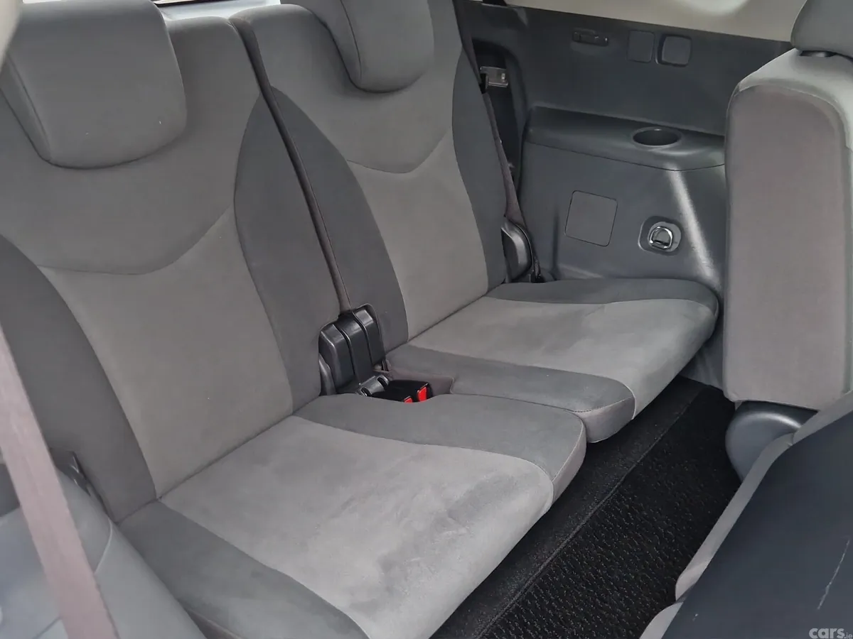 Toyota Prius MPV, Petrol Hybrid, 2013, White