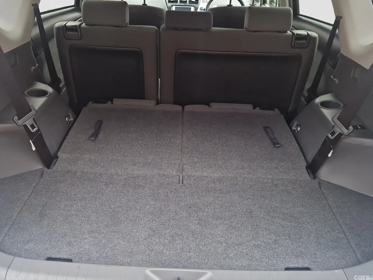 Toyota Prius MPV, Petrol Hybrid, 2013, White
