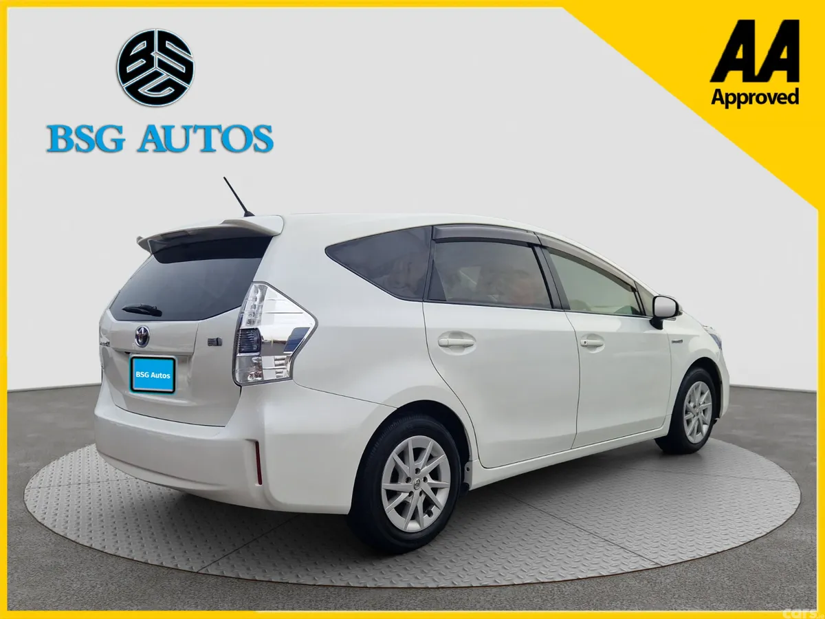Toyota Prius MPV, Petrol Hybrid, 2013, White