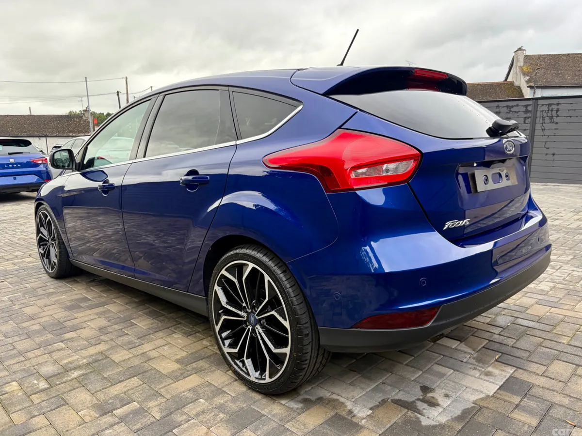 Ford Focus Hatchback, Diesel, 2017, Blue